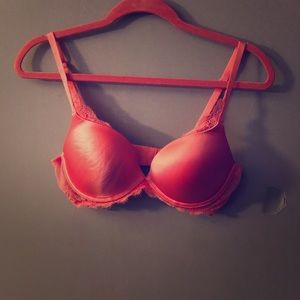 36C Pink bra never worn